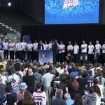 Rückhalt trotz verpasstem Aufstieg: Fans feiern die Huskies beim Saisonabschluss