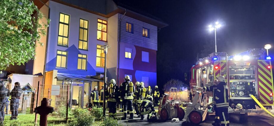 Schwalmstadt: Brand in Hephata Einrichtung – Feuerwehr musste rund 20 Bewohner evakuieren Schwalmstadt: Brand in Hephata Einrichtung – Feuerwehr musste rund 20 Bewohner evakuieren