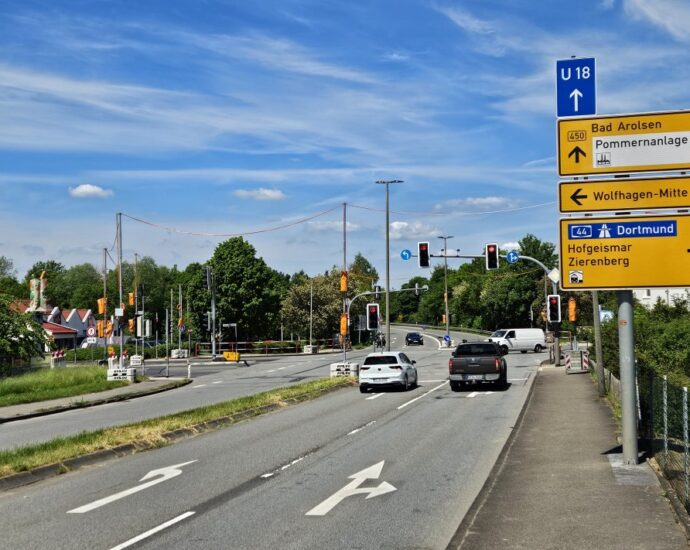 Ab Dienstag: Bauarbeiten auf der B 450 bei Wolfhagen beginnen – Verkehrschaos droht
