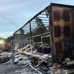 A7 nach Lkw-Brand gesperrt – Einsatzkräfte durch fehlende Rettungsgasse ausgebremst