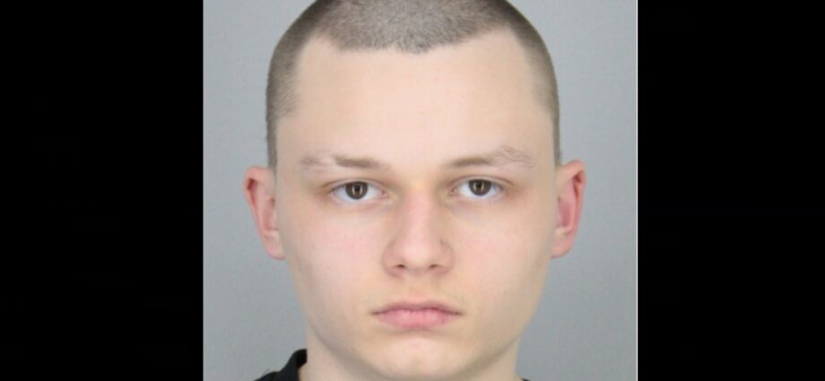 AKTUELL: Tötungsdelikt in Waldau – Polizei fahndet nach 18-Jährigem