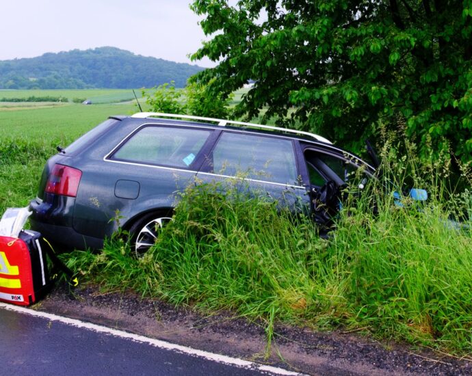 Unfall zwischen Metze und Besse endet glimpflich Unfall zwischen Metze und Besse endet glimpflich
