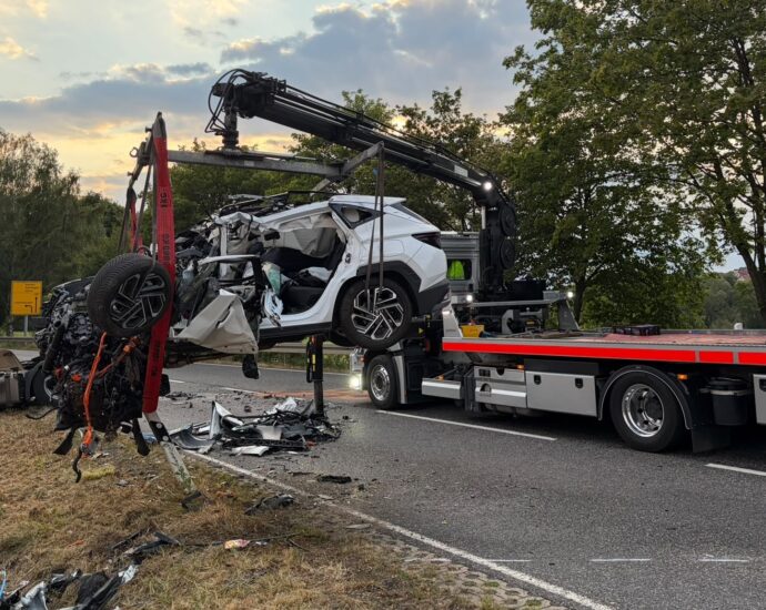 Tödlicher Frontalzusammenstoß auf der B83 bei Melsungen