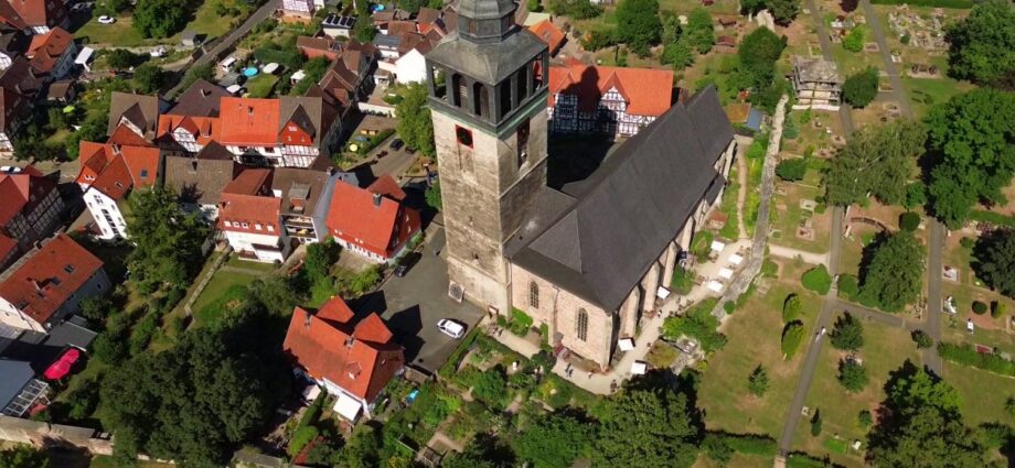 Bad Sooden-Allendorf: Unbekannter randaliert im Kirchengemeindehaus