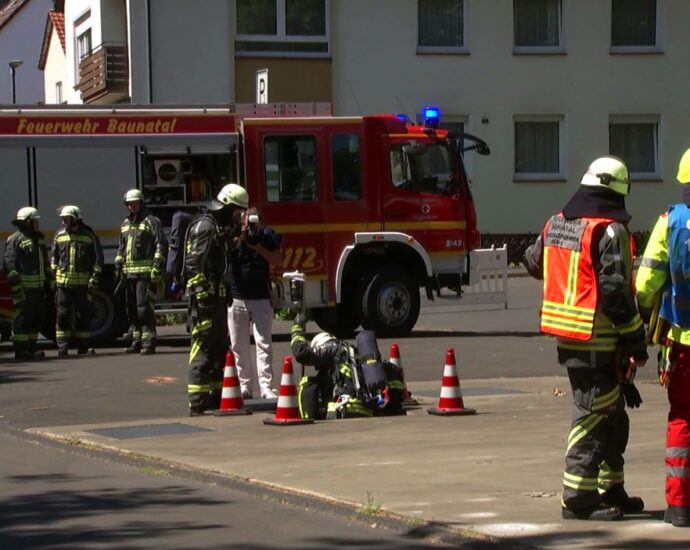 Blaulichttag in Baunatal: MANV-Lage im Untergrund geprobt