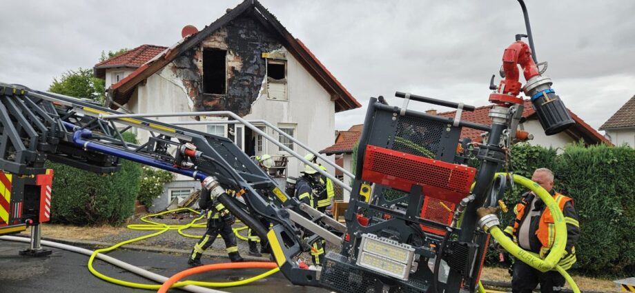 Dachstuhlbrand in Borken: Wohnhaus nach Feuer unbewohnbar