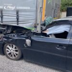 Ungebremst unter Sattelzug: Zwei Insassen bleiben auf A3 unverletzt