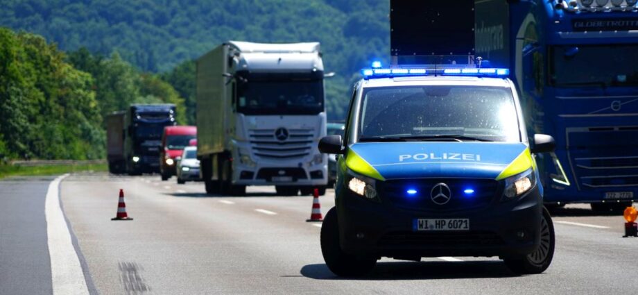 Stauende übersehen: Tödlicher Unfall auf A7 in Osthessen