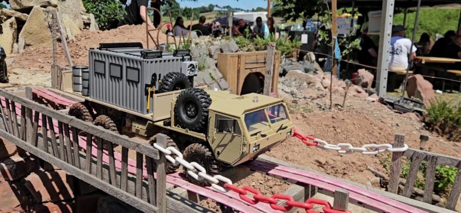 RC-Spaß im Gelände: Sommerfest begeistert Besucher in Reichensachsen RC-Spaß im Gelände: Sommerfest begeistert Besucher in Reichensachsen