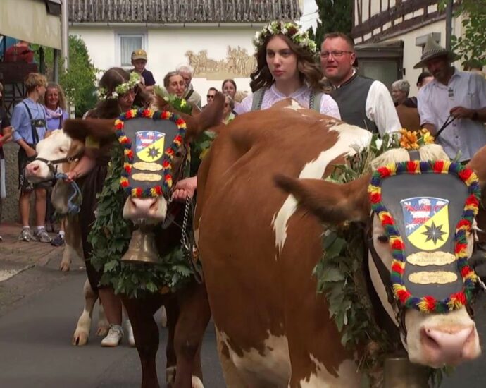 Bayerische Gemütlichkeit – Traditioneller Almabtrieb lockte zahlreiche Besucher nach Kleinern