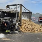 A44 nahe Kassel stundenlang gesperrt – Lastwagen brennt komplett aus