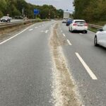 Auf 100 Metern: Betonmischer verliert Ladung auf B486 bei Langen