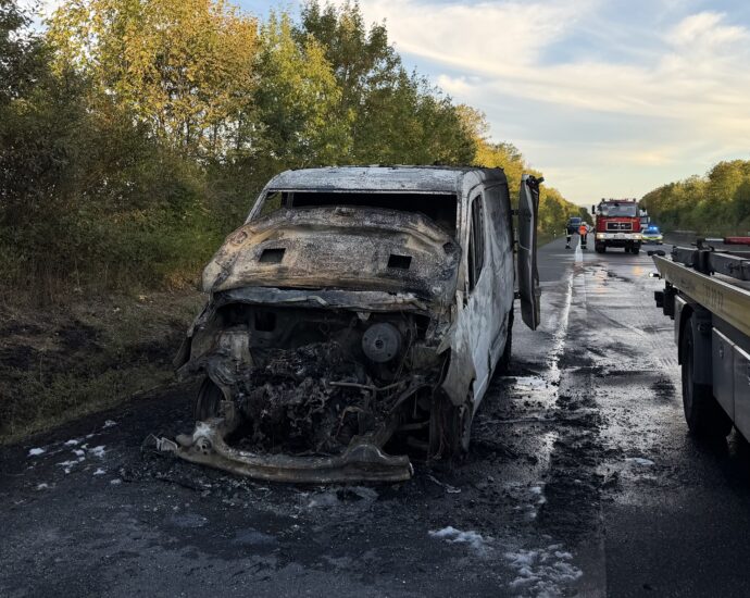 Fritzlar/Wabern: Feuer, Unfälle und lange Sperrungen –  Einsatzkräfte auf A49 im Dauereinsatz
