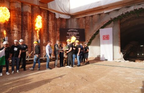 681 Meter Cornberg-Tunnel: Tunnel-Durchschlag bei Bebra gefeiert