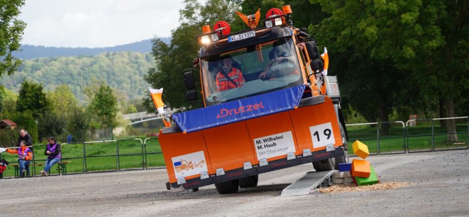 Schneepflugmeisterschaft geht auch ohne Schnee – Gewinner-Team kommt aus Mittelhessen Schneepflugmeisterschaft geht auch ohne Schnee – Gewinner-Team kommt aus Mittelhessen