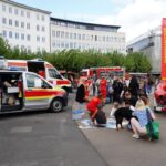 „Einsatz verdient Respekt“: Blaulichtfamilie präsentierte sich auf dem Königsplatz