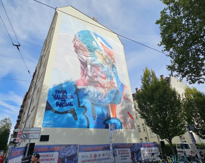 Auf 200qm Hauswand: Kunst verbindet KSV, Huskies und MT Melsungen