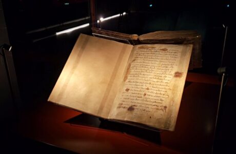 Hildebrandlied kehrt in frisch sanierte Murhardschen Bibliothek zurück