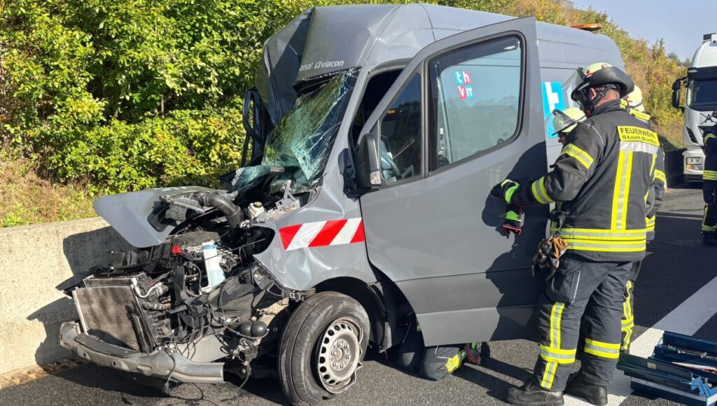 Erstmeldung: Unfall auf A49 bei Schwalmstadt Erstmeldung: Unfall auf A49 bei Schwalmstadt